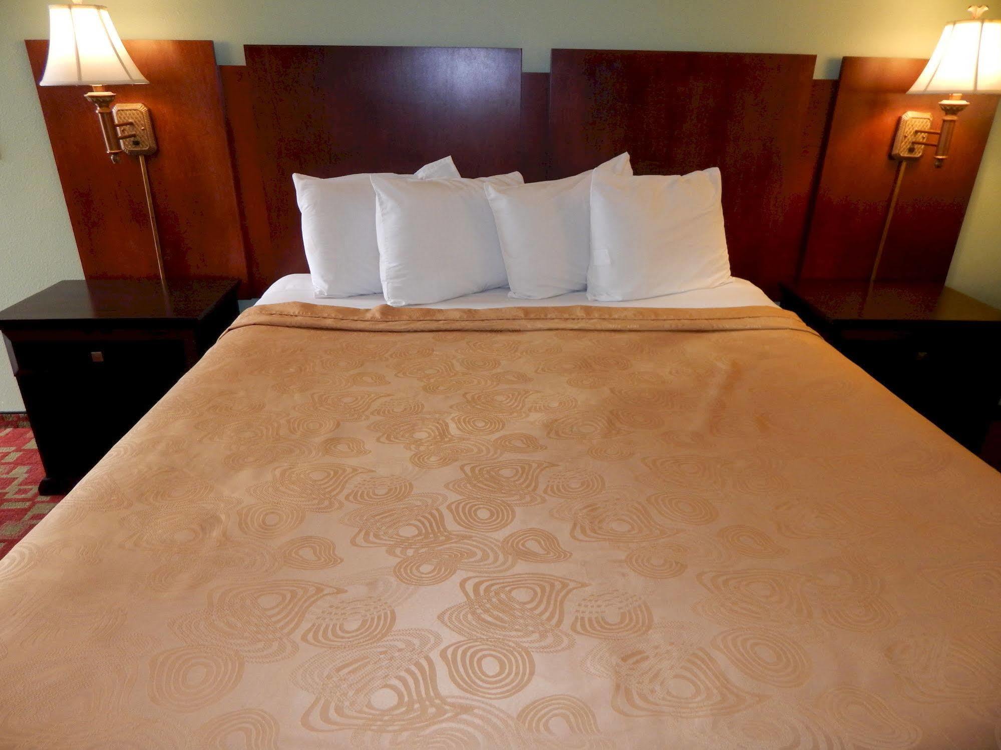 Rancho California Inn Темекула Экстерьер фото