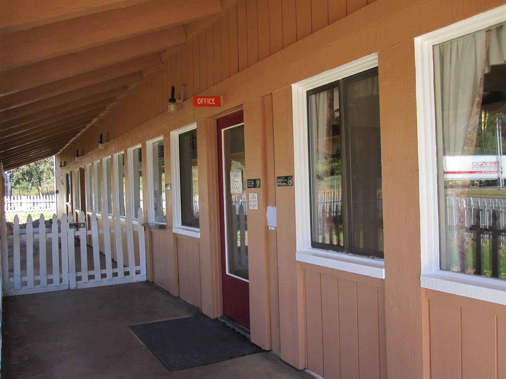 Rancho California Inn Темекула Экстерьер фото