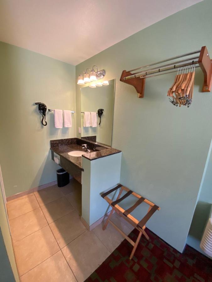 Rancho California Inn Темекула Экстерьер фото